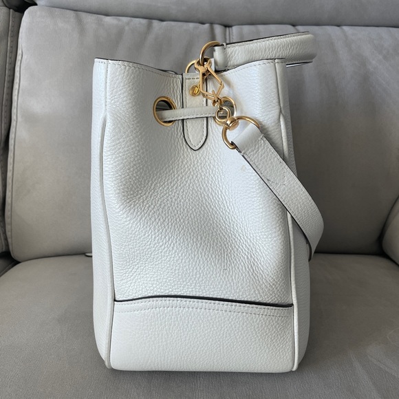 Mulberry Hampstead Leather Bucket Bag - Picture 8 of 10